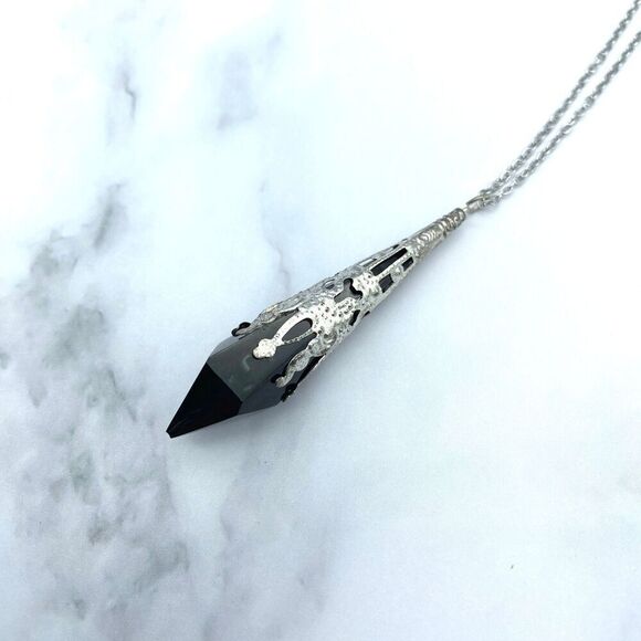 Jewelry - Black Resin Pendulum Necklace